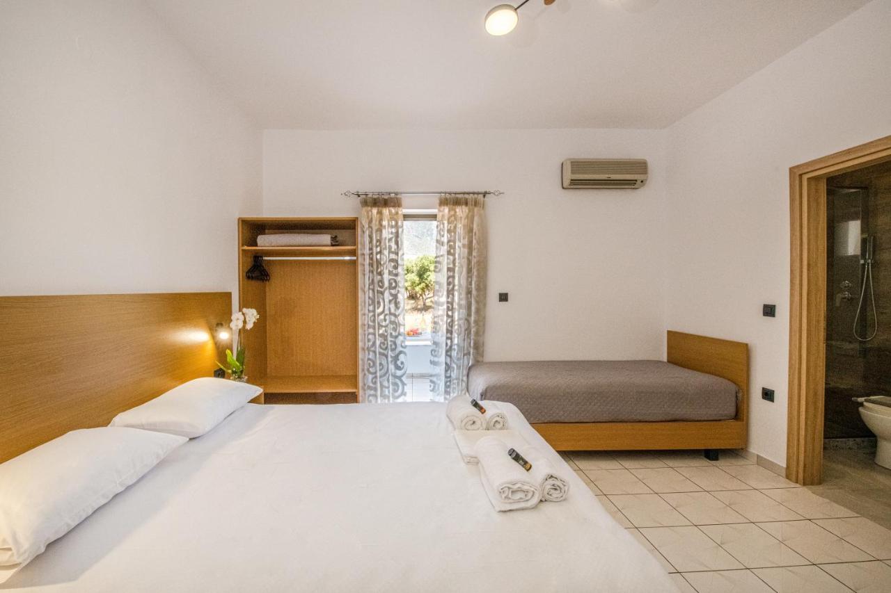 Hotel Smaroula à Elafonisi Extérieur photo