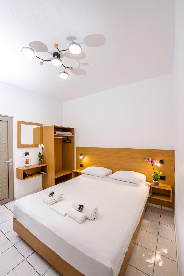 Hotel Smaroula à Elafonisi Extérieur photo